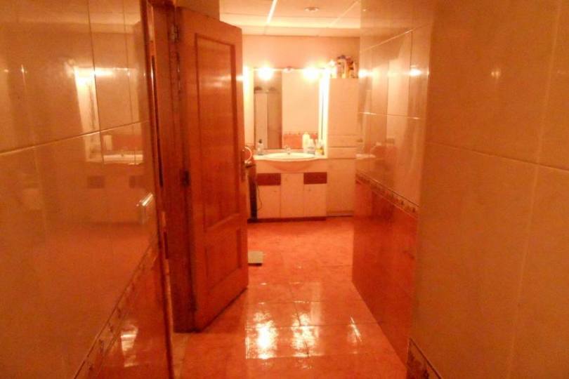 Alicante,Alicante,España,3 Bedrooms Bedrooms,1 BañoBathrooms,Pisos,14406