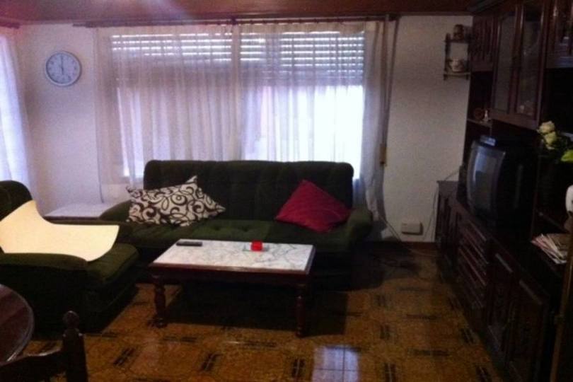 Alicante,Alicante,España,4 Bedrooms Bedrooms,1 BañoBathrooms,Pisos,14413