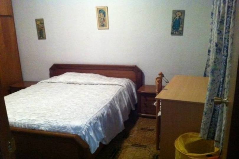 Alicante,Alicante,España,4 Bedrooms Bedrooms,1 BañoBathrooms,Pisos,14413