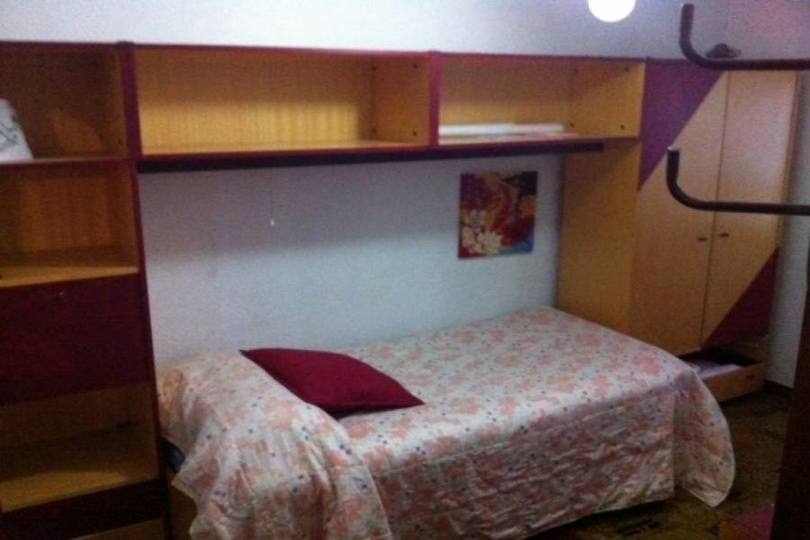 Alicante,Alicante,España,4 Bedrooms Bedrooms,1 BañoBathrooms,Pisos,14413
