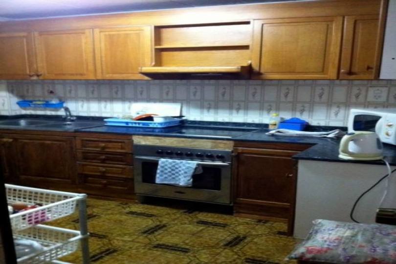 Alicante,Alicante,España,4 Bedrooms Bedrooms,1 BañoBathrooms,Pisos,14413