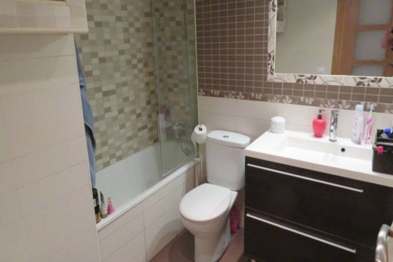 Alicante,Alicante,España,3 Bedrooms Bedrooms,2 BathroomsBathrooms,Pisos,14414