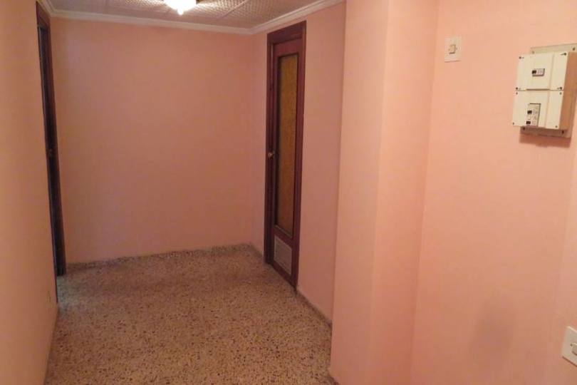 Alicante,Alicante,España,4 Bedrooms Bedrooms,2 BathroomsBathrooms,Pisos,14417