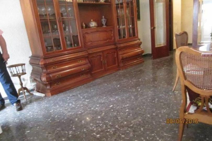 Alicante,Alicante,España,4 Bedrooms Bedrooms,2 BathroomsBathrooms,Pisos,14419