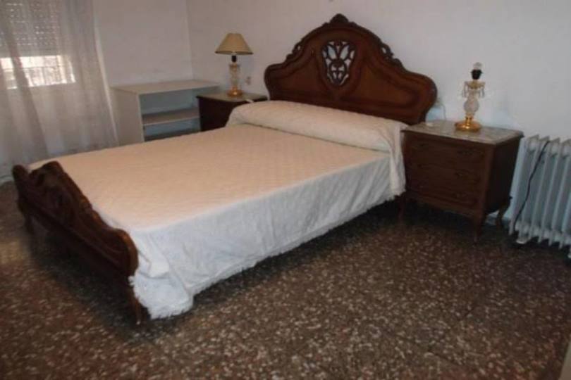 Alicante,Alicante,España,3 Bedrooms Bedrooms,1 BañoBathrooms,Pisos,14420