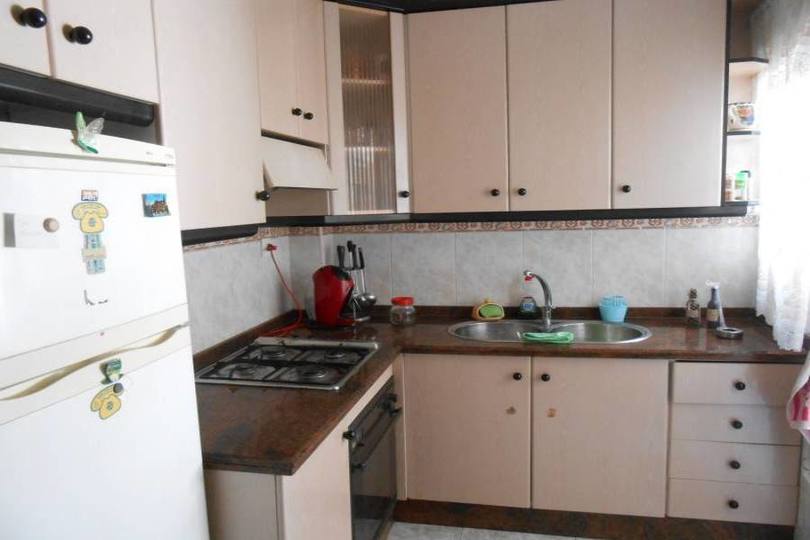 Alicante,Alicante,España,4 Bedrooms Bedrooms,1 BañoBathrooms,Pisos,14425