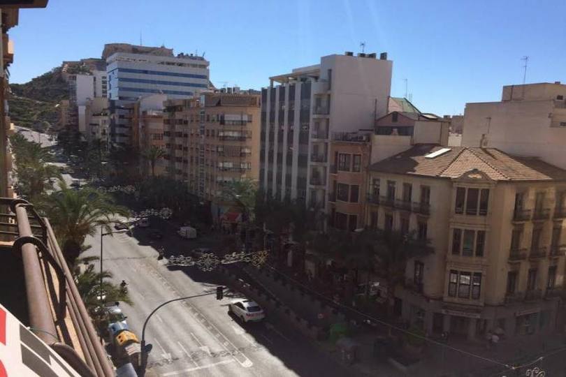 Alicante,Alicante,España,4 Bedrooms Bedrooms,2 BathroomsBathrooms,Pisos,14427