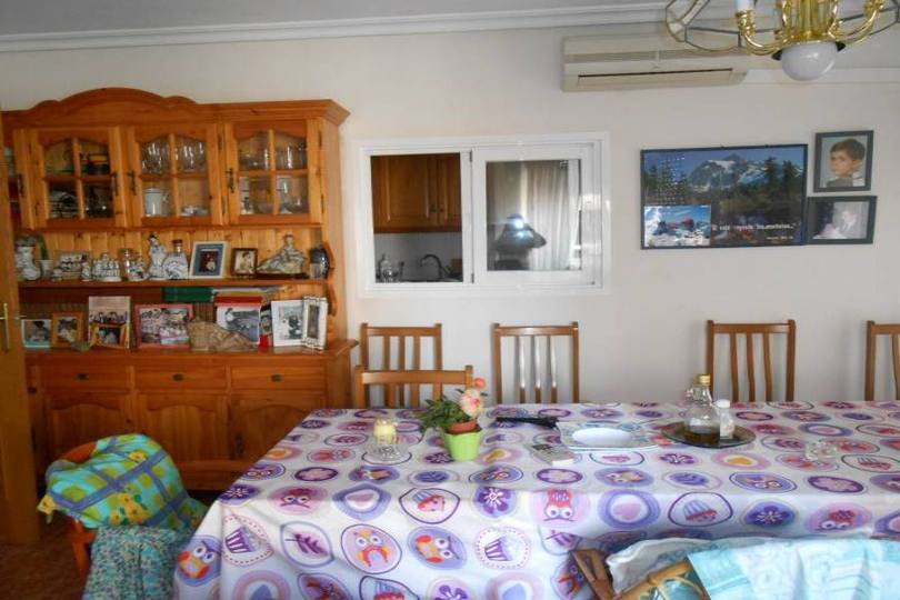 Alicante,Alicante,España,4 Bedrooms Bedrooms,2 BathroomsBathrooms,Pisos,14429