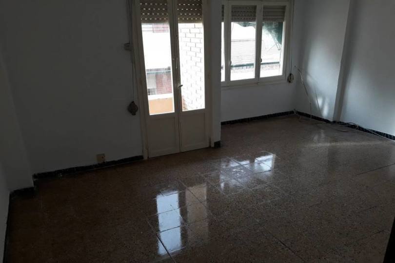 Alicante,Alicante,España,3 Bedrooms Bedrooms,1 BañoBathrooms,Pisos,14441