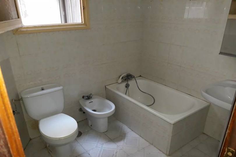 Alicante,Alicante,España,3 Bedrooms Bedrooms,1 BañoBathrooms,Pisos,14441