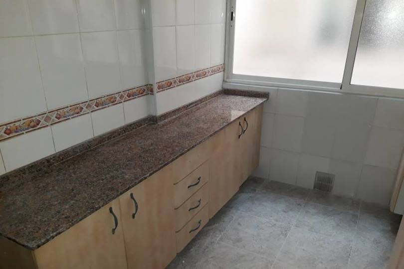 Alicante,Alicante,España,3 Bedrooms Bedrooms,1 BañoBathrooms,Pisos,14442