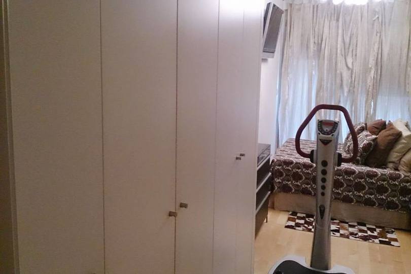 Alicante,Alicante,España,4 Bedrooms Bedrooms,1 BañoBathrooms,Pisos,14453