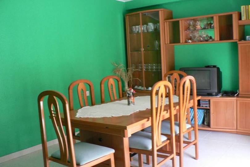 Alicante,Alicante,España,4 Bedrooms Bedrooms,1 BañoBathrooms,Pisos,14455