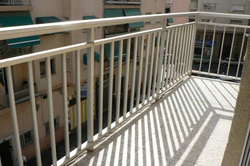 Alicante,Alicante,España,4 Bedrooms Bedrooms,1 BañoBathrooms,Pisos,14455