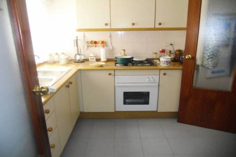 Alicante,Alicante,España,3 Bedrooms Bedrooms,1 BañoBathrooms,Pisos,14459