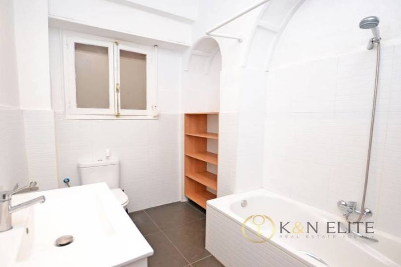 Alicante,Alicante,España,5 Bedrooms Bedrooms,2 BathroomsBathrooms,Pisos,14470