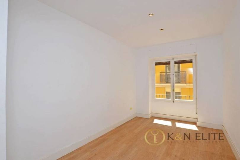 Alicante,Alicante,España,5 Bedrooms Bedrooms,2 BathroomsBathrooms,Pisos,14470