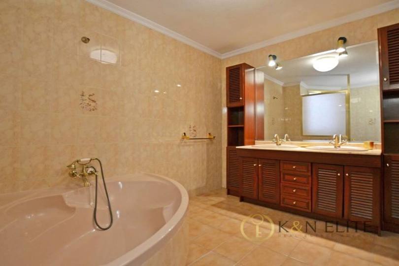 Alicante,Alicante,España,4 Bedrooms Bedrooms,2 BathroomsBathrooms,Pisos,14475