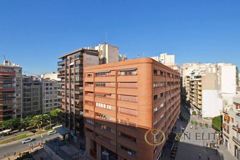 Alicante,Alicante,España,4 Bedrooms Bedrooms,4 BathroomsBathrooms,Pisos,14483