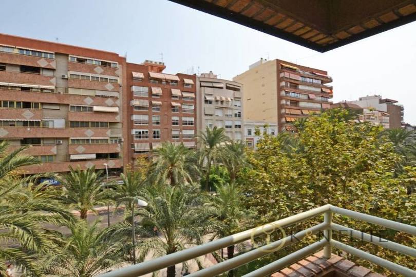 Alicante,Alicante,España,4 Bedrooms Bedrooms,2 BathroomsBathrooms,Pisos,14488