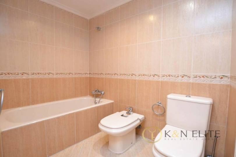 Alicante,Alicante,España,4 Bedrooms Bedrooms,2 BathroomsBathrooms,Pisos,14488