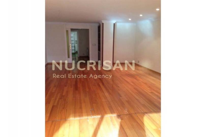 Alicante,Alicante,España,5 Bedrooms Bedrooms,3 BathroomsBathrooms,Pisos,14524