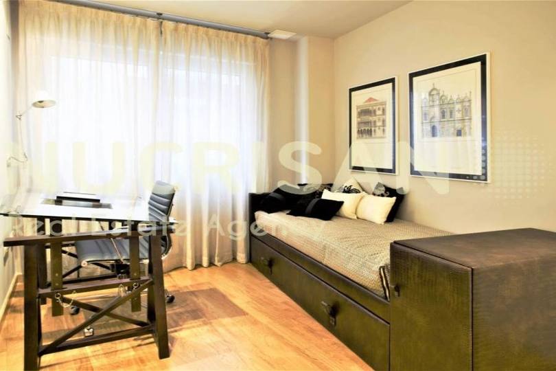 Alicante,Alicante,España,3 Bedrooms Bedrooms,2 BathroomsBathrooms,Pisos,14533