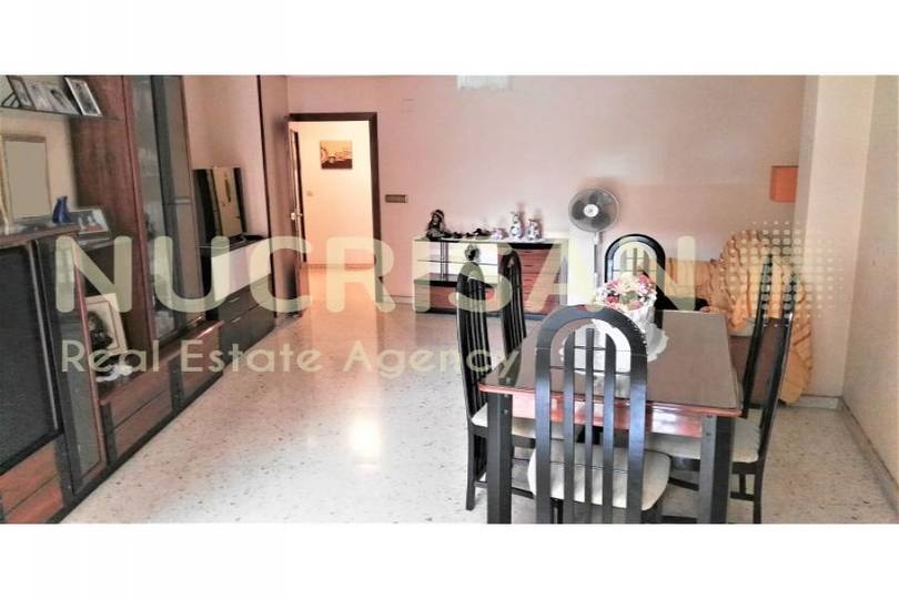 Alicante,Alicante,España,4 Bedrooms Bedrooms,2 BathroomsBathrooms,Pisos,14535