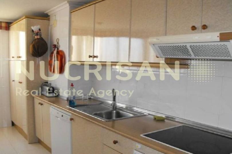 Alicante,Alicante,España,4 Bedrooms Bedrooms,2 BathroomsBathrooms,Pisos,14578