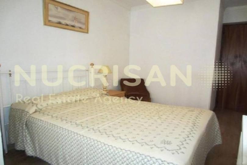 Alicante,Alicante,España,4 Bedrooms Bedrooms,2 BathroomsBathrooms,Pisos,14583