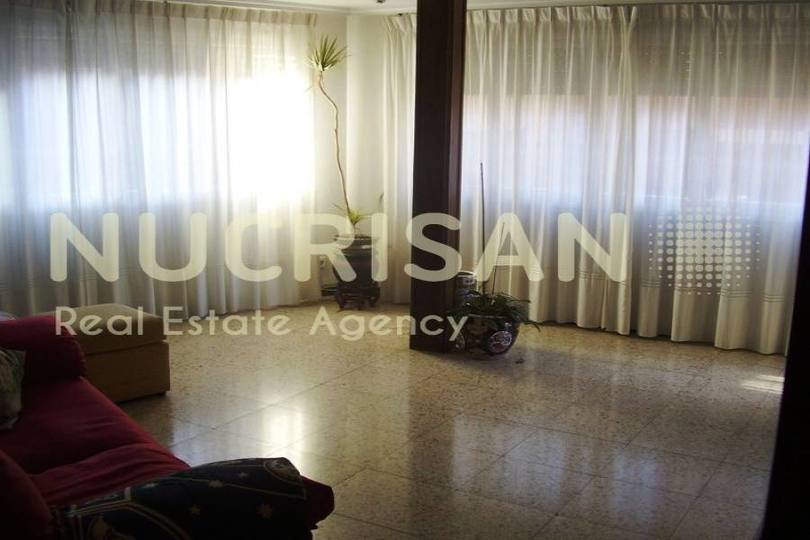 Alicante,Alicante,España,3 Bedrooms Bedrooms,2 BathroomsBathrooms,Pisos,14584