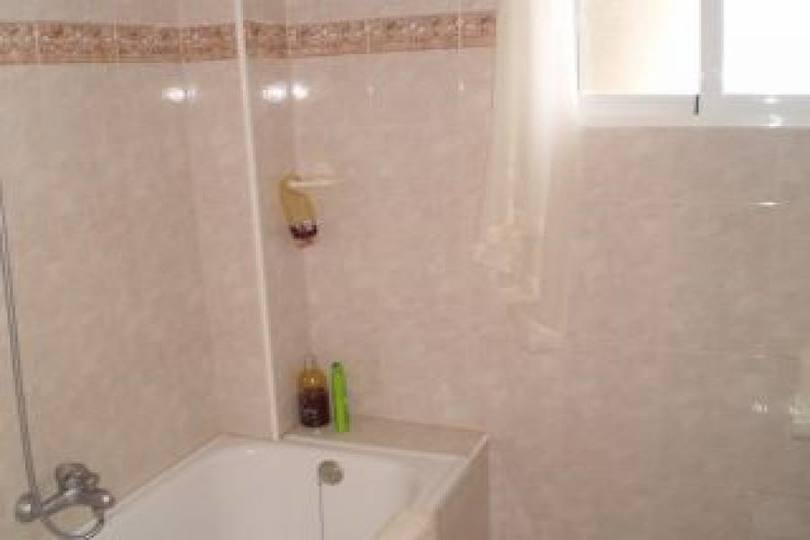 Orihuela,Alicante,España,3 Habitaciones Habitaciones,2 BañosBaños,Fincas-Villas,2210