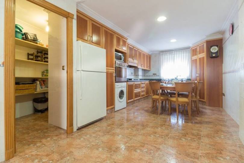 Elche,Alicante,España,3 Bedrooms Bedrooms,1 BañoBathrooms,Pisos,14723