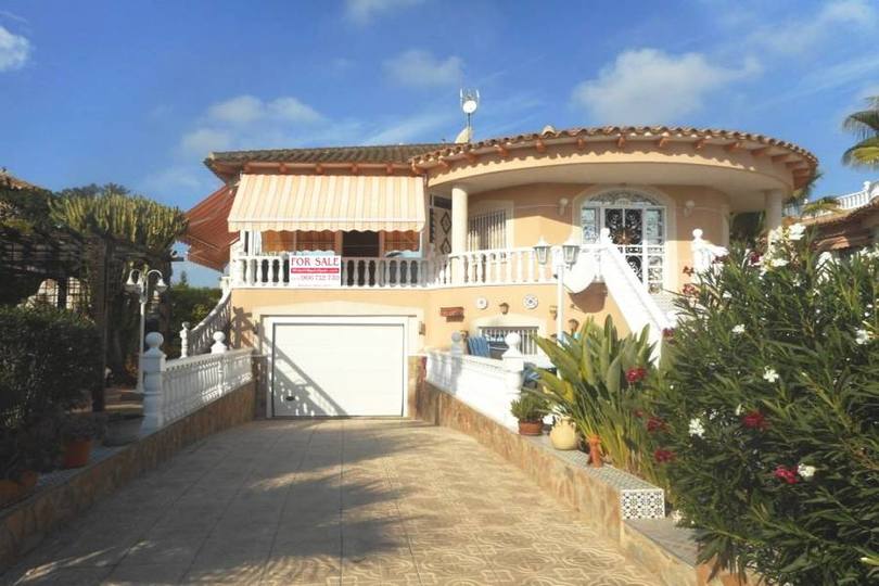 Benferri,Alicante,España,4 Habitaciones Habitaciones,2 BañosBaños,Fincas-Villas,2220