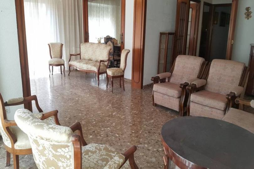Elche,Alicante,España,5 Bedrooms Bedrooms,2 BathroomsBathrooms,Pisos,14745