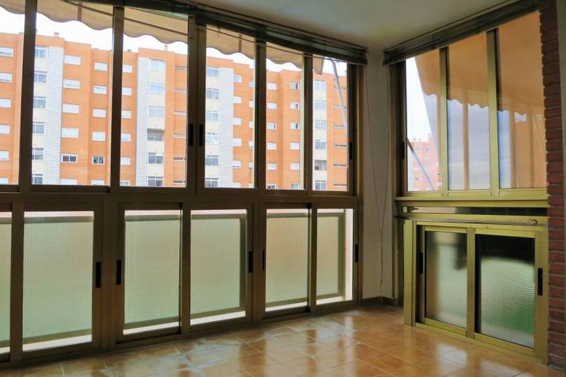 Alicante,Alicante,España,4 Bedrooms Bedrooms,2 BathroomsBathrooms,Pisos,14762