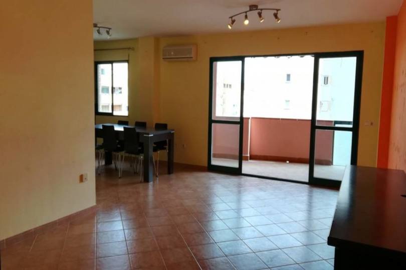 Alicante,Alicante,España,3 Bedrooms Bedrooms,2 BathroomsBathrooms,Pisos,14768