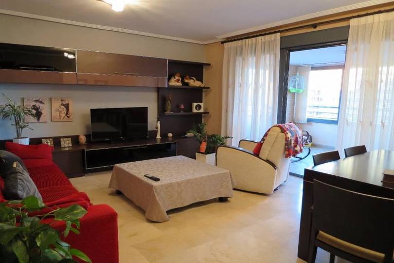 Alicante,Alicante,España,3 Bedrooms Bedrooms,2 BathroomsBathrooms,Pisos,14769
