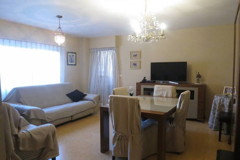 Alicante,Alicante,España,4 Bedrooms Bedrooms,2 BathroomsBathrooms,Pisos,14787