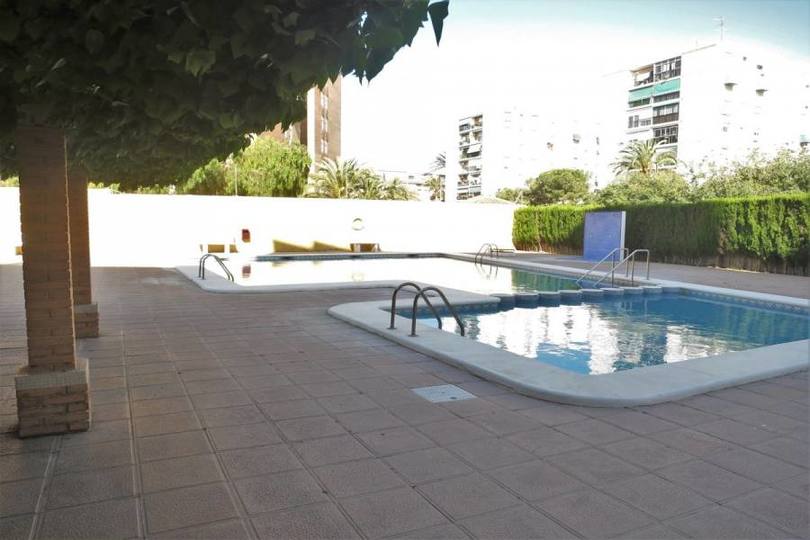 Alicante,Alicante,España,4 Bedrooms Bedrooms,2 BathroomsBathrooms,Pisos,14787
