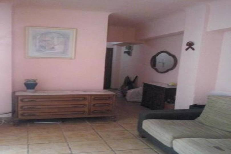 Alicante,Alicante,España,3 Bedrooms Bedrooms,1 BañoBathrooms,Pisos,14806