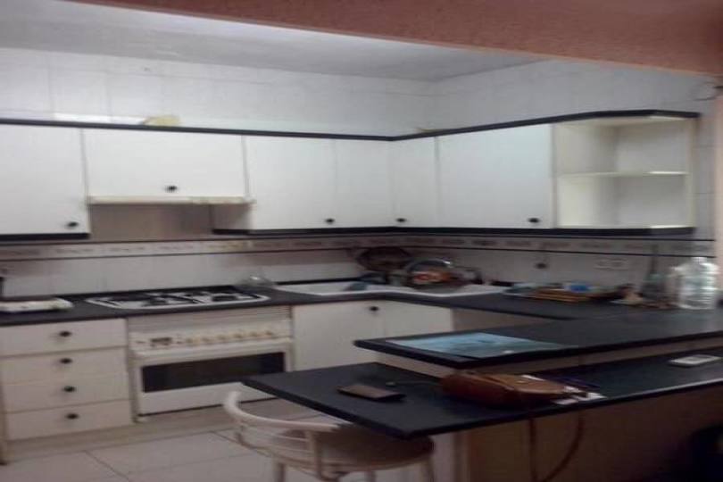 Alicante,Alicante,España,3 Bedrooms Bedrooms,1 BañoBathrooms,Pisos,14806