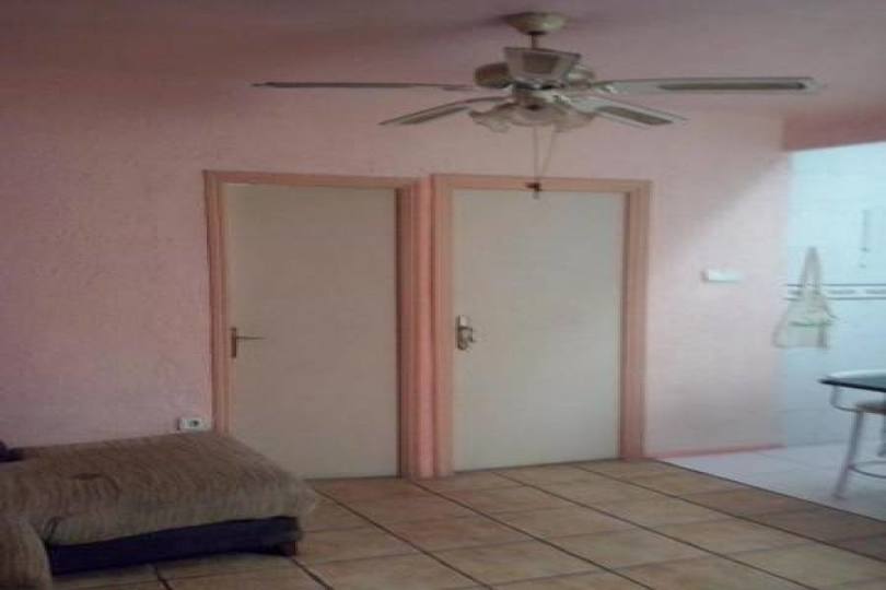 Alicante,Alicante,España,3 Bedrooms Bedrooms,1 BañoBathrooms,Pisos,14806