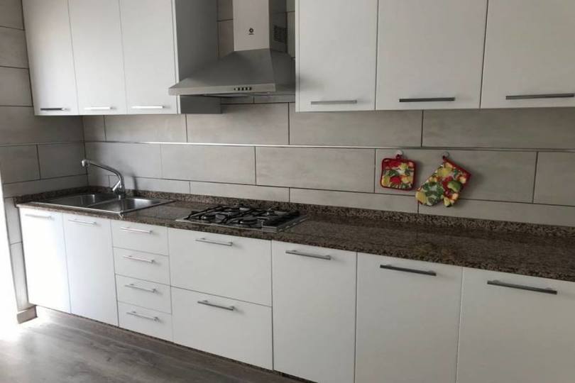 Alicante,Alicante,España,3 Bedrooms Bedrooms,1 BañoBathrooms,Pisos,14817
