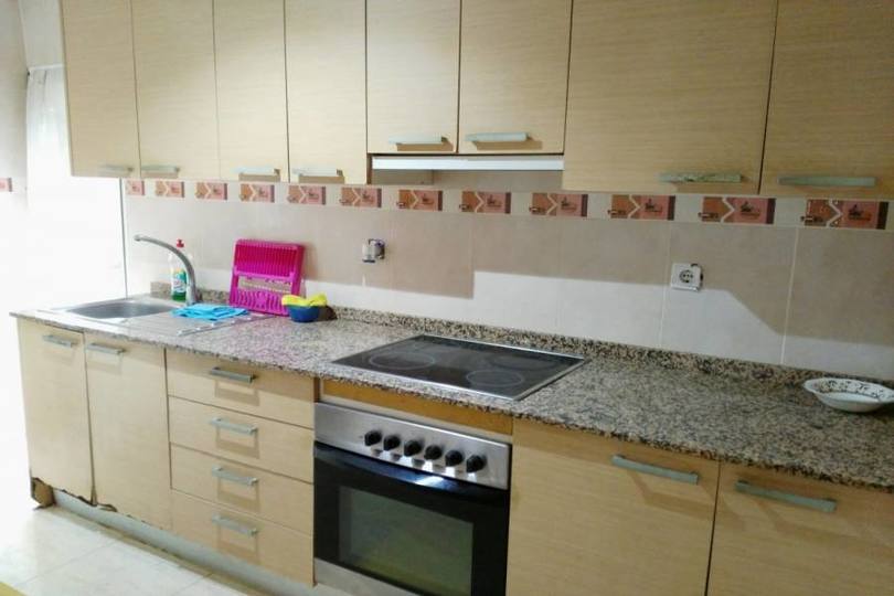 Alicante,Alicante,España,3 Bedrooms Bedrooms,1 BañoBathrooms,Pisos,14820