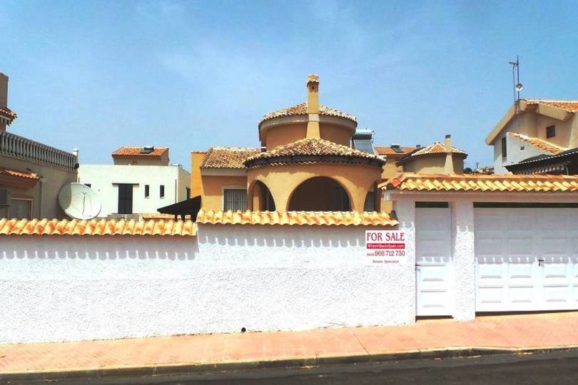 Ciudad Quesada,Alicante,España,3 Habitaciones Habitaciones,2 BañosBaños,Fincas-Villas,2247