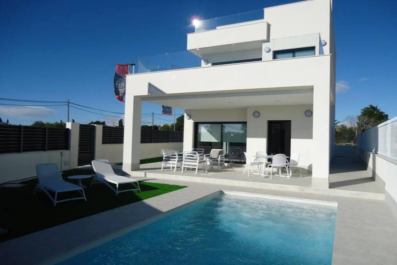 Orihuela,Alicante,España,3 Habitaciones Habitaciones,3 BañosBaños,Fincas-Villas,2265