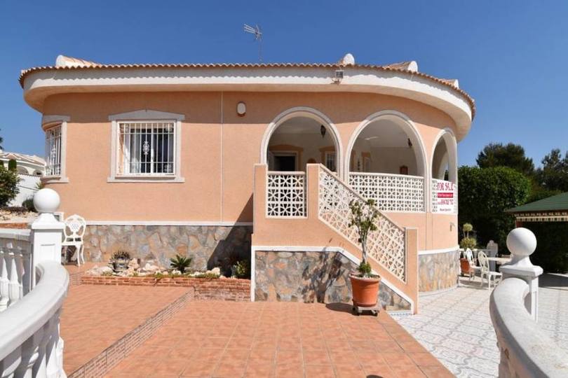 Ciudad Quesada,Alicante,España,3 Habitaciones Habitaciones,3 BañosBaños,Fincas-Villas,2270