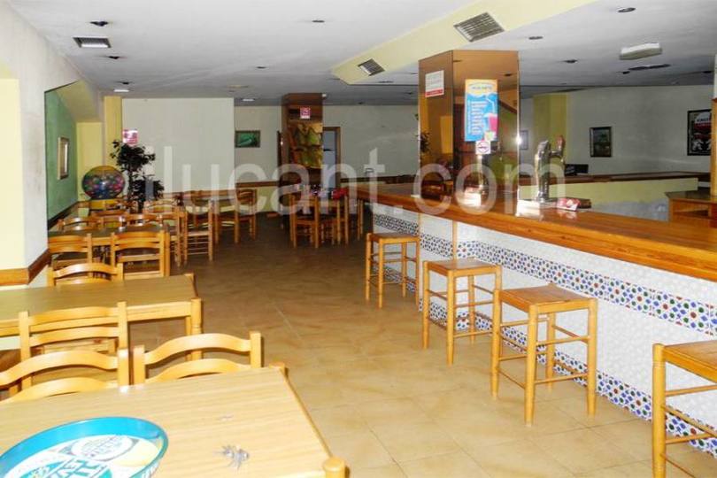 Alicante,Alicante,España,Local comercial,15244