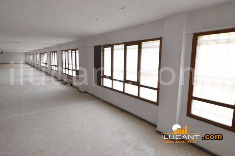 Alicante,Alicante,España,2 BathroomsBathrooms,Local comercial,15257